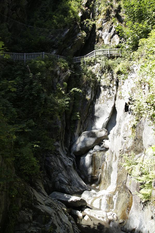 Lieu Secret Dans Les Alpes Suisses Vila Le Tretien Exterior foto