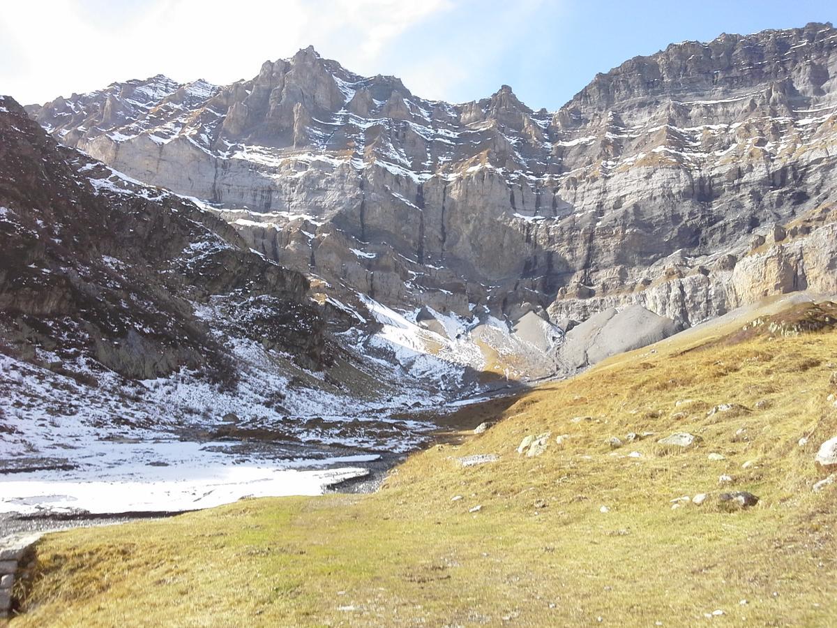 Lieu Secret Dans Les Alpes Suisses Vila Le Tretien Exterior foto