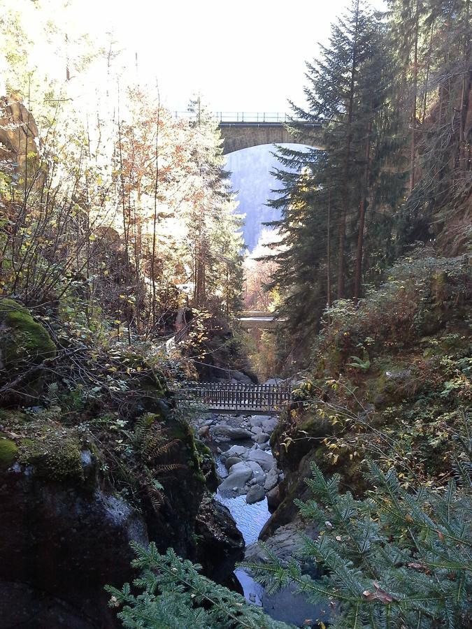 Lieu Secret Dans Les Alpes Suisses Vila Le Tretien Exterior foto