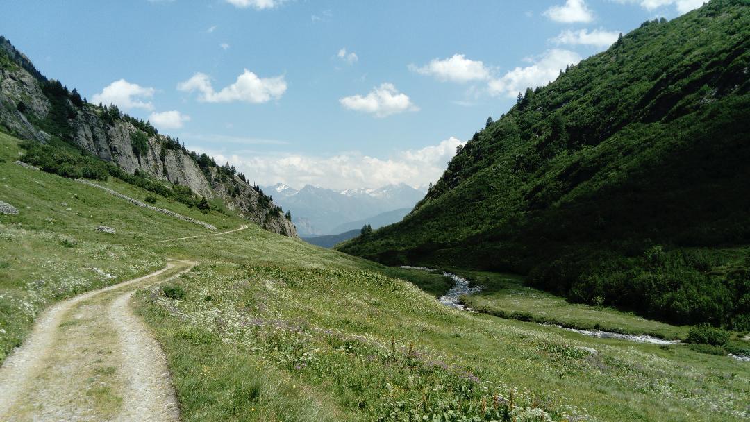 Lieu Secret Dans Les Alpes Suisses Vila Le Tretien Exterior foto