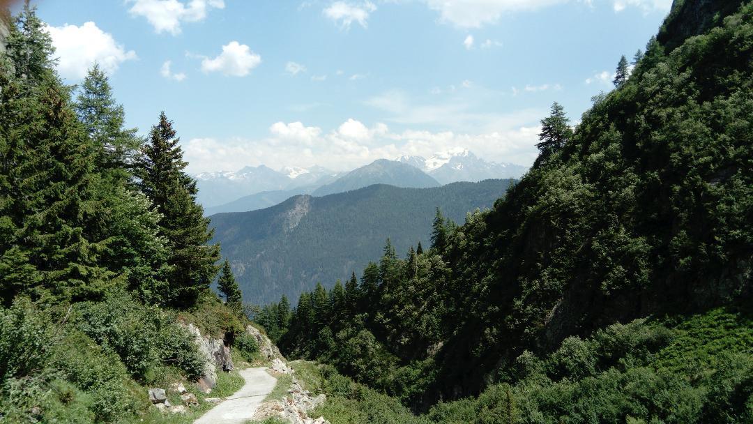 Lieu Secret Dans Les Alpes Suisses Vila Le Tretien Exterior foto