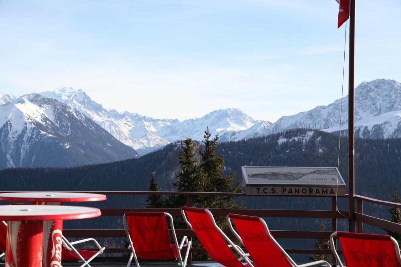 Lieu Secret Dans Les Alpes Suisses Vila Le Tretien Exterior foto